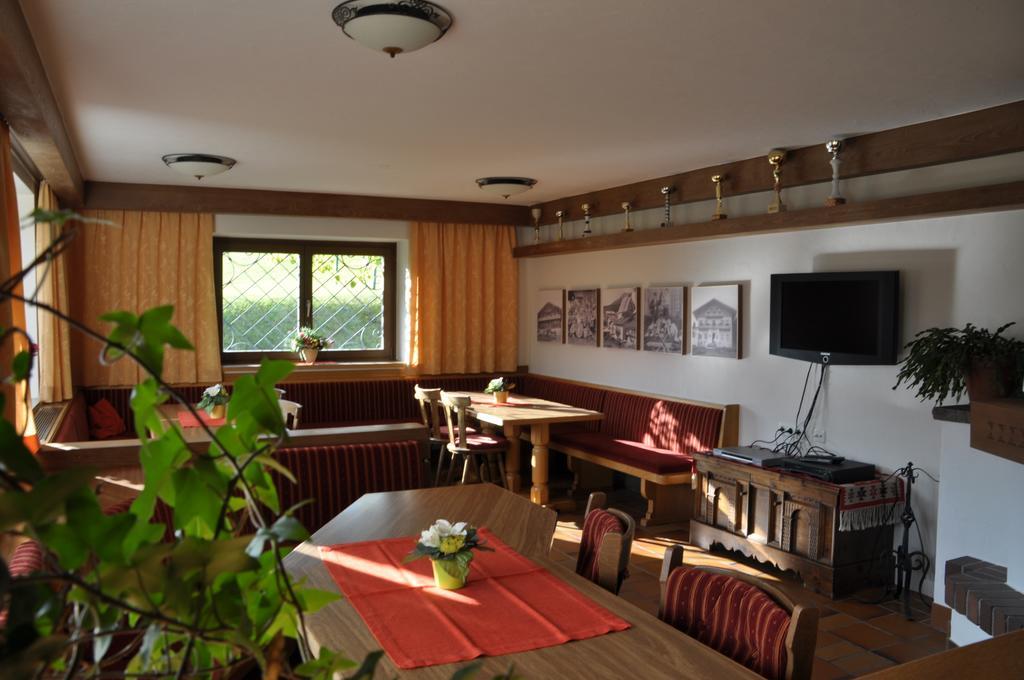 Jugend- Und Familienhotel Venedigerhof Neukirchen am Großvenediger Εξωτερικό φωτογραφία