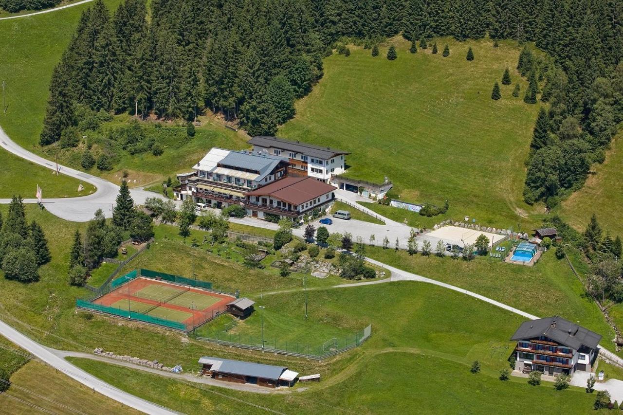 Jugend- Und Familienhotel Venedigerhof Neukirchen am Großvenediger Εξωτερικό φωτογραφία