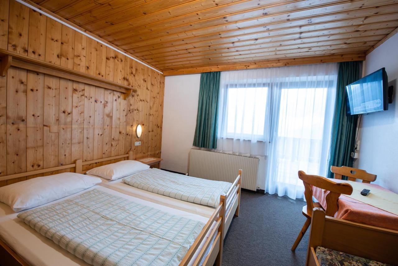 Jugend- Und Familienhotel Venedigerhof Neukirchen am Großvenediger Εξωτερικό φωτογραφία