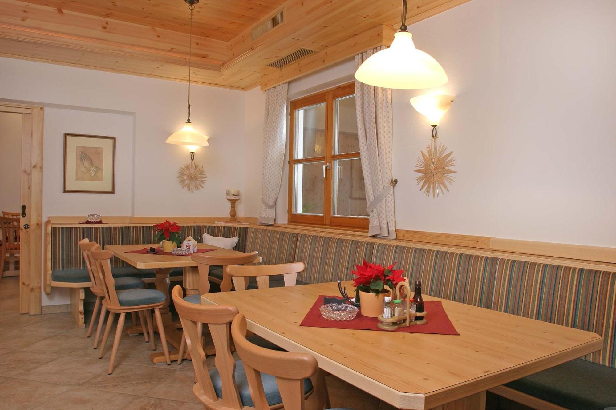 Jugend- Und Familienhotel Venedigerhof Neukirchen am Großvenediger Εξωτερικό φωτογραφία