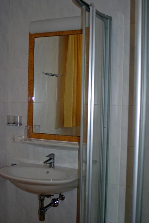 Jugend- Und Familienhotel Venedigerhof Neukirchen am Großvenediger Δωμάτιο φωτογραφία